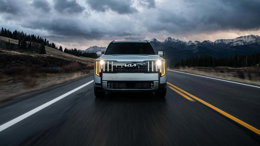 Kia ឆ្លើយតបទៅនឹងការធ្លាក់ចុះនៃរថយន្ត EV ជាមួយនឹងរថយន្ត Hybrid បន្ថែមទៀត